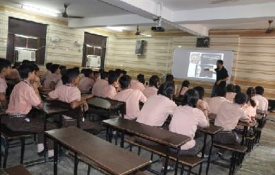 Workshop At Manava Bhawna Public School By Mahendra Pal Singh 